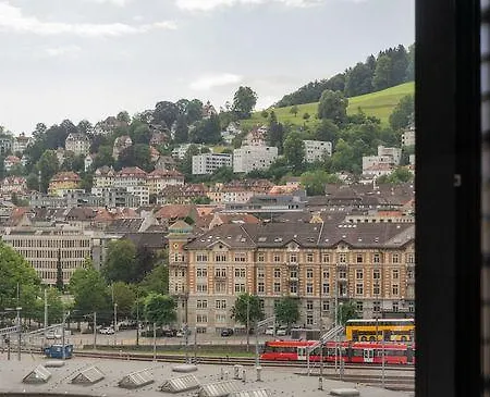 Hotel Tailormade Leo St Gallen 4*