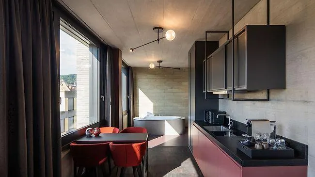 Tailormade Leo St Gallen 세인트갈렌